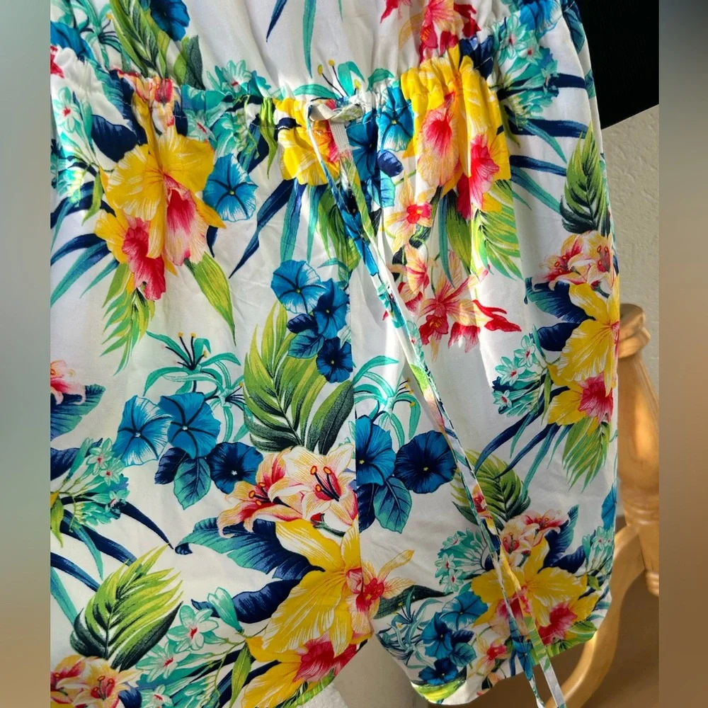 Tommy Bahama floral romper tropical floral romper rayon L NWOT - Picture 8 of 13